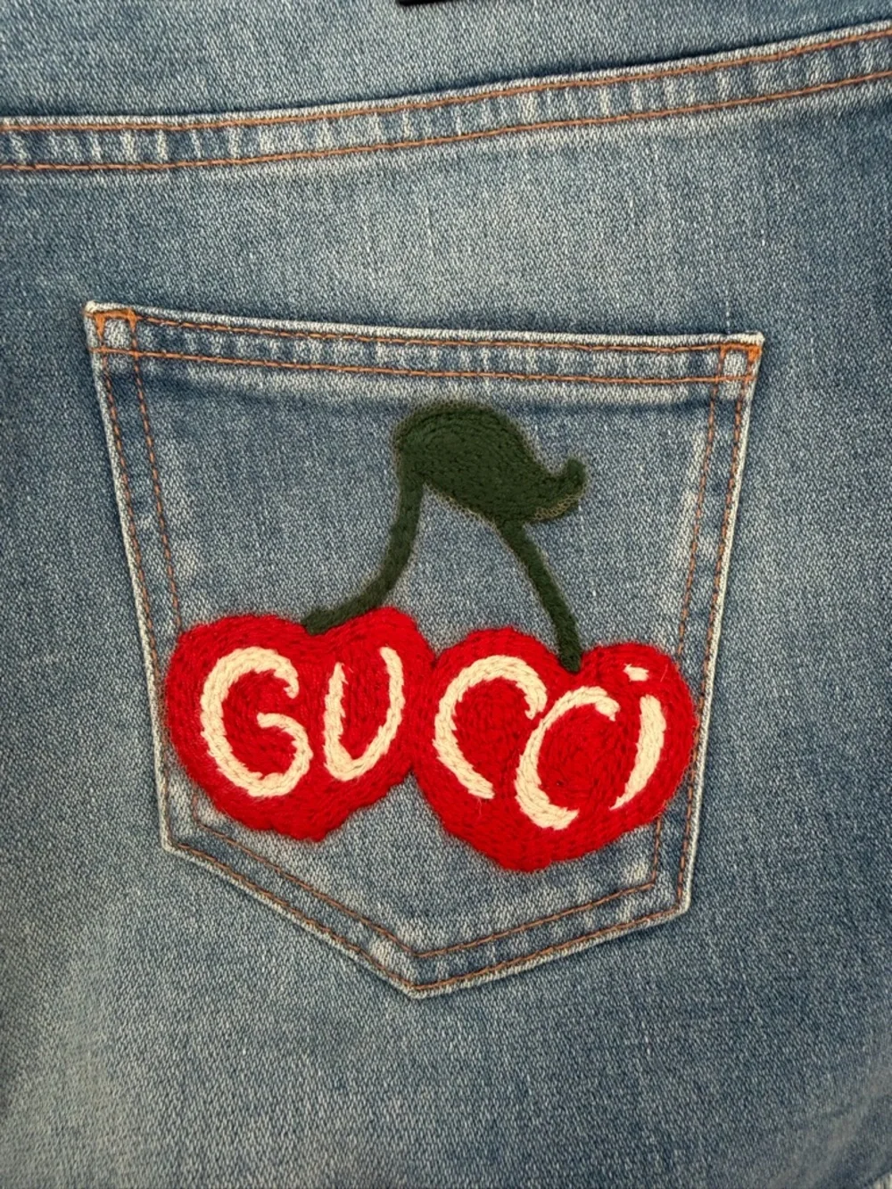 GUCCI 🍒Cherry Patch Jean Shorts - Picture 9 of 11